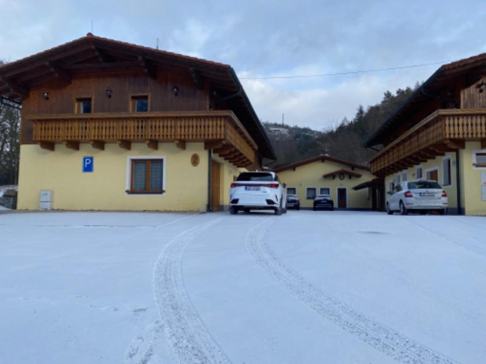 Hotel Selský Dvůr Perštejn Exteriér fotografie